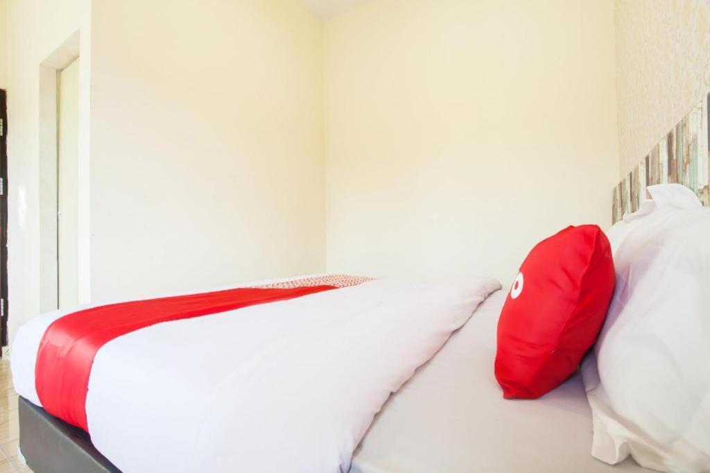 Oyo 2361 Hotel Winston Glugur 外观 照片