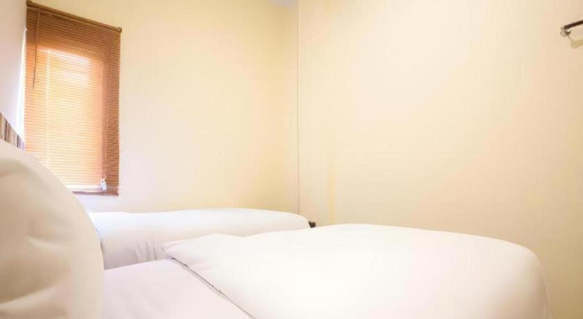 Oyo 2361 Hotel Winston Glugur 外观 照片