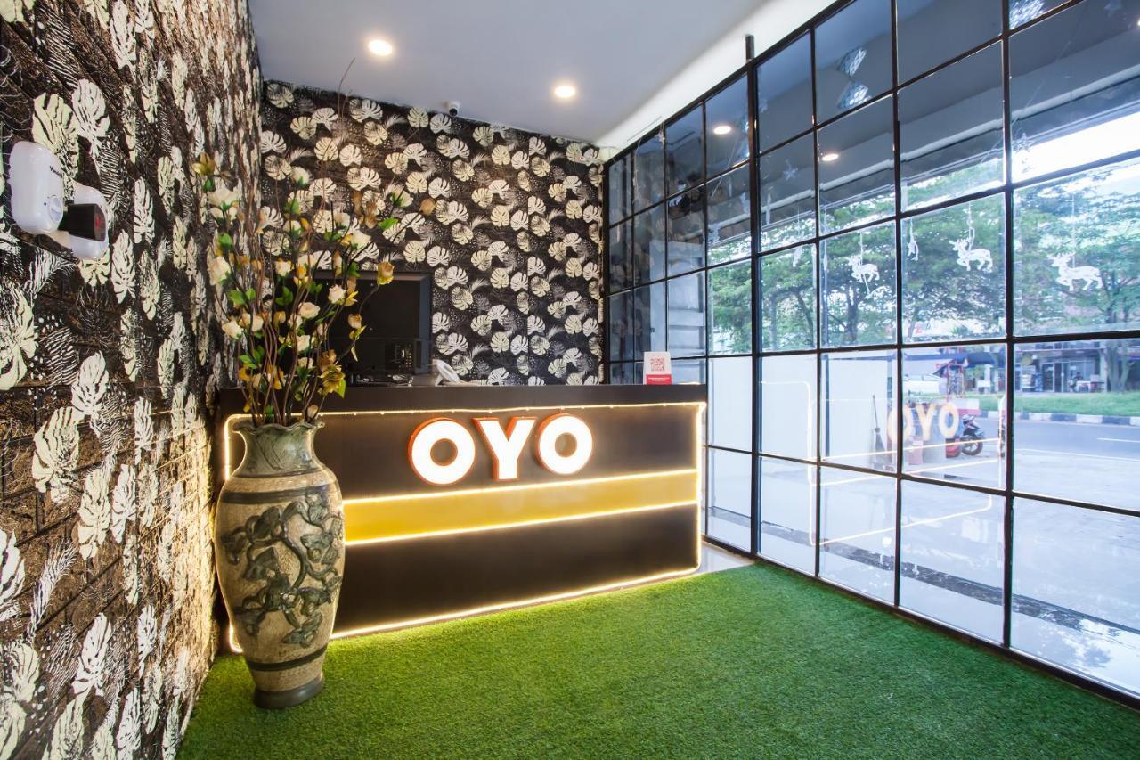 Oyo 2361 Hotel Winston Glugur 外观 照片