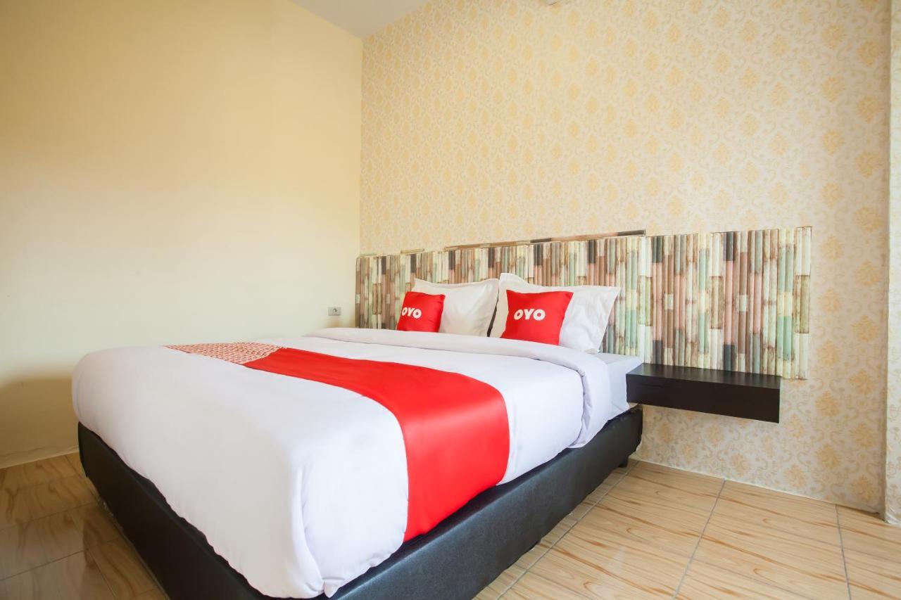 Oyo 2361 Hotel Winston Glugur 外观 照片
