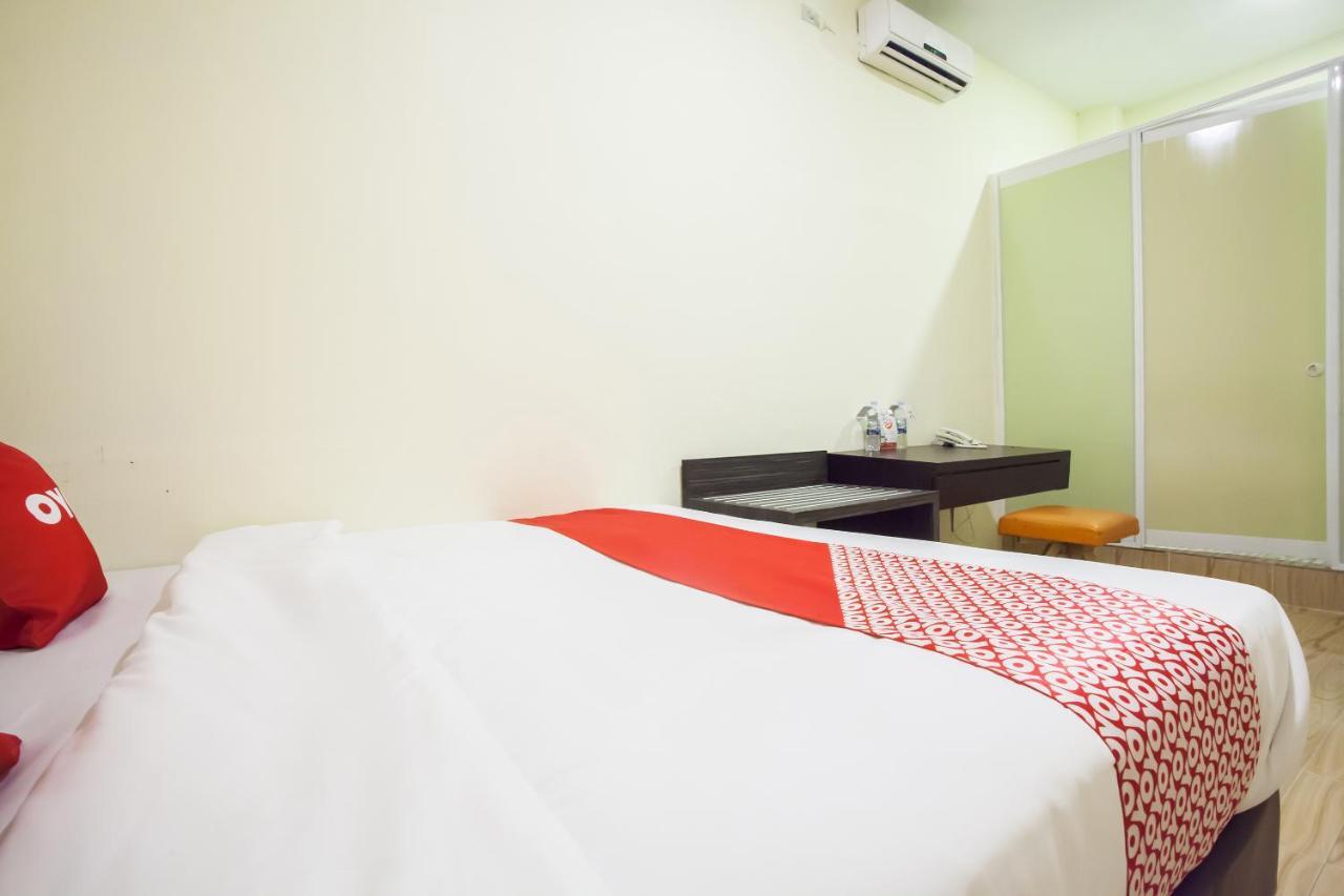 Oyo 2361 Hotel Winston Glugur 外观 照片
